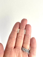 Load image into Gallery viewer, Bar Studs