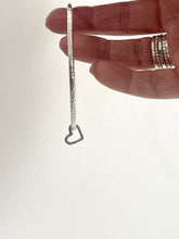 Load image into Gallery viewer, Heart Bangle