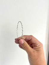 Load image into Gallery viewer, Wave Bangle