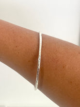 Load image into Gallery viewer, Chunky Bangle